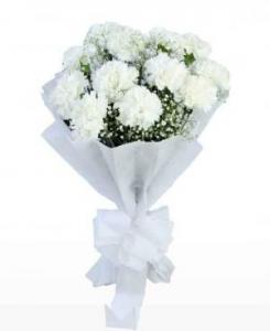 12 White Carnation Flower Bouquet